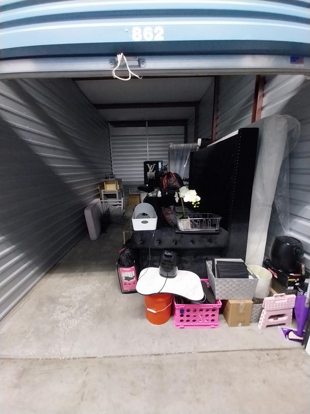 Storage Unit Auction in Griffin, GA at General Storage Griffin ends